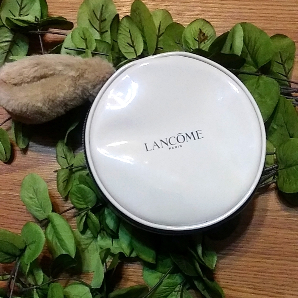 LANCOME PARIS WRISTLET/COSMETICS BAG